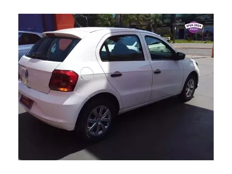 Volkswagen Gol Branco 8