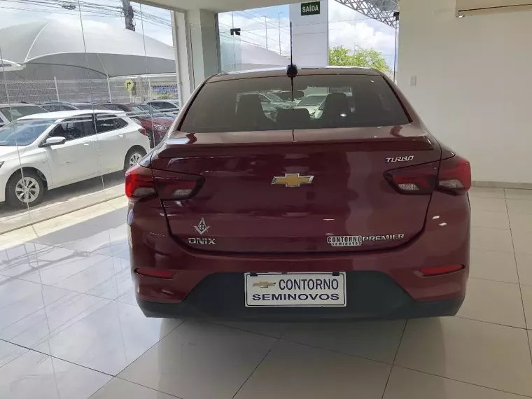 Chevrolet Onix Vermelho 8