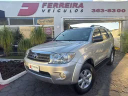 Toyota Hilux SW4