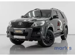 Toyota Hilux SW4