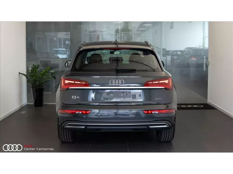 Audi Q5 Cinza 6
