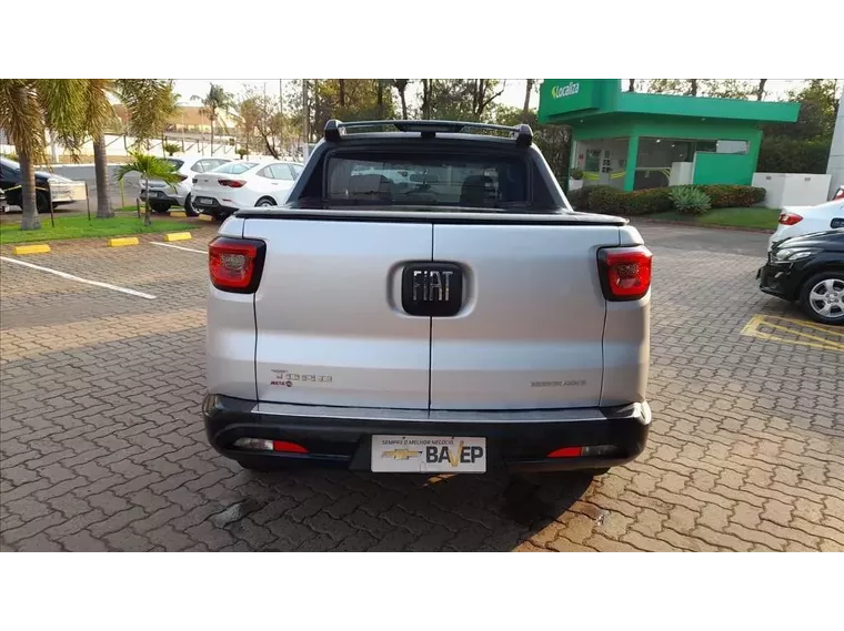 Fiat Toro Prata 1