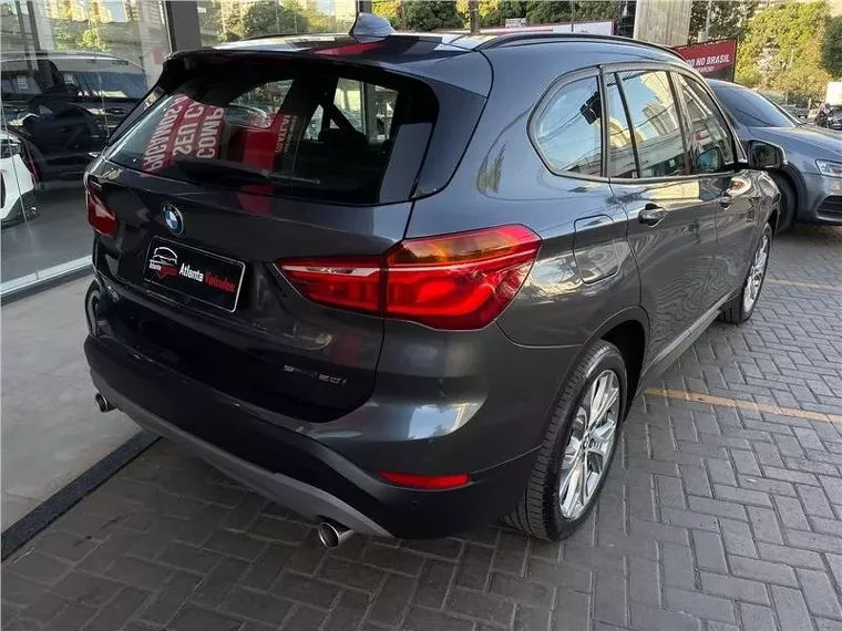 BMW X1 Cinza 1