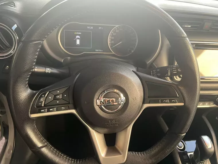 Nissan Kicks Branco 14