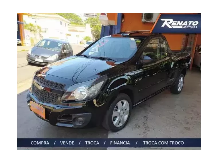 Chevrolet Montana Preto 4