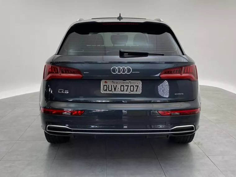 Audi Q5 Cinza 14