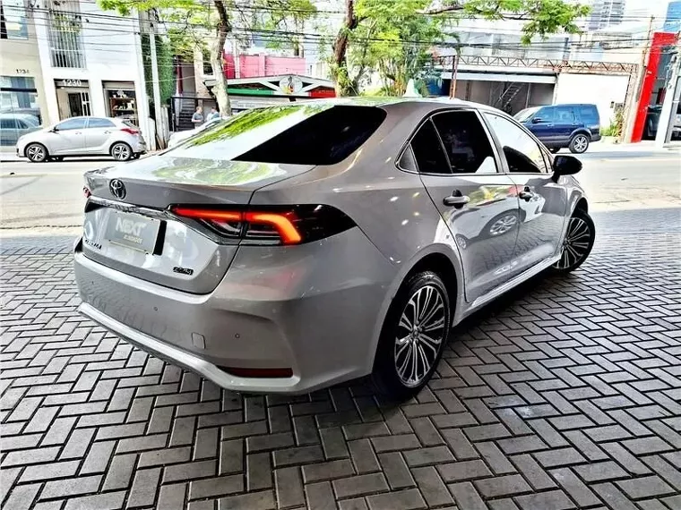 Toyota Corolla Prata 10