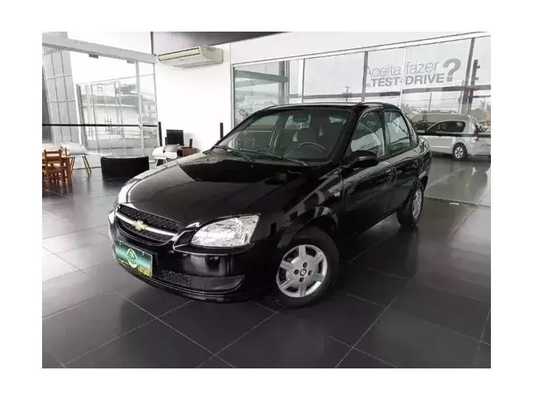 Chevrolet Classic Preto 7