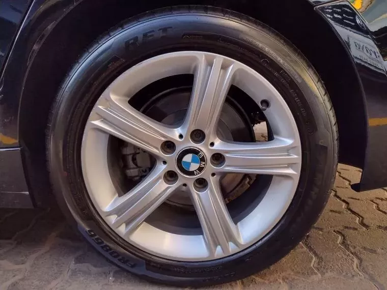 BMW 320i Preto 12