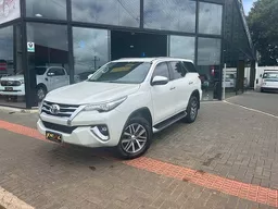 Toyota Hilux SW4