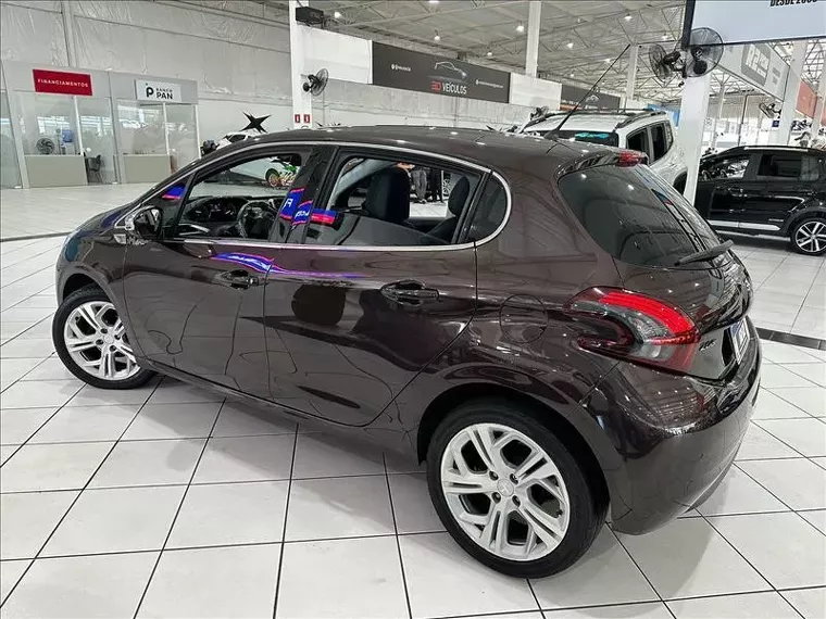 Peugeot 208 Marrom 5