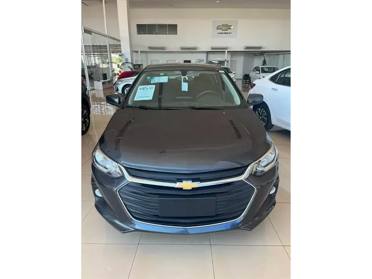 Chevrolet Onix Preto 7