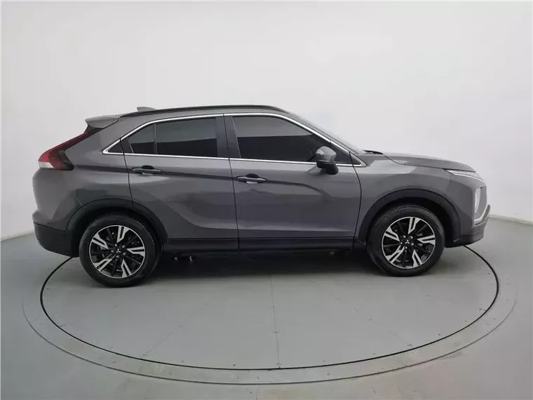 Mitsubishi Eclipse Cross Cinza 2