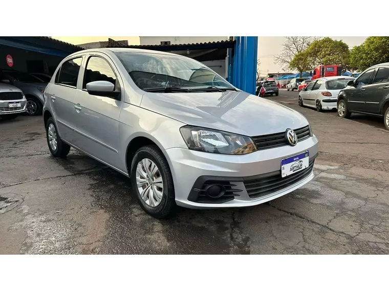 Volkswagen Gol Prata 8