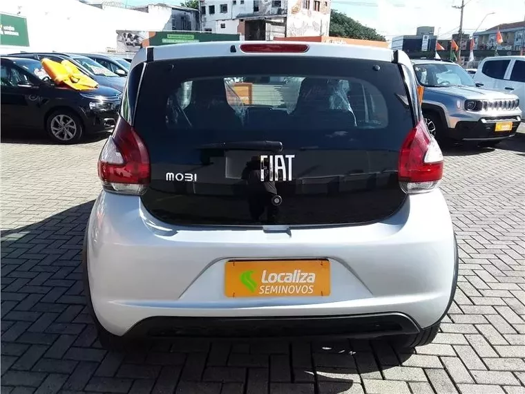 Fiat Mobi Prata 2