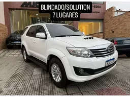 Toyota Hilux SW4