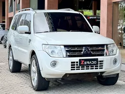 Mitsubishi Pajero Full