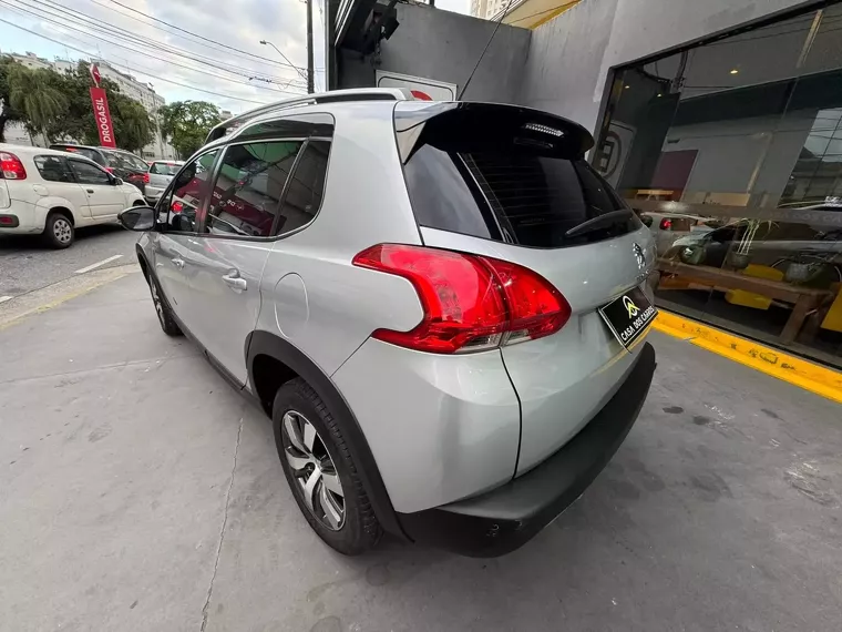 Peugeot 2008 Prata 18