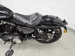 Harley-Davidson Sportster 883