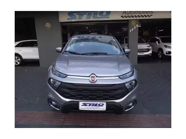 Fiat Toro Prata 1