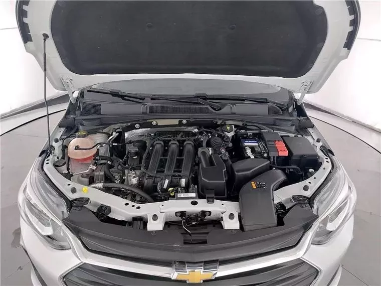 Chevrolet Onix Prata 15