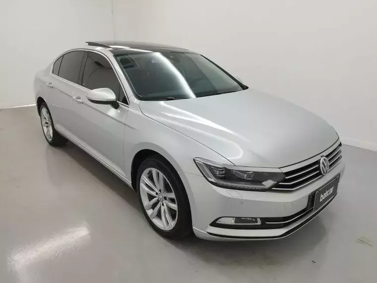 Volkswagen Passat Prata 3