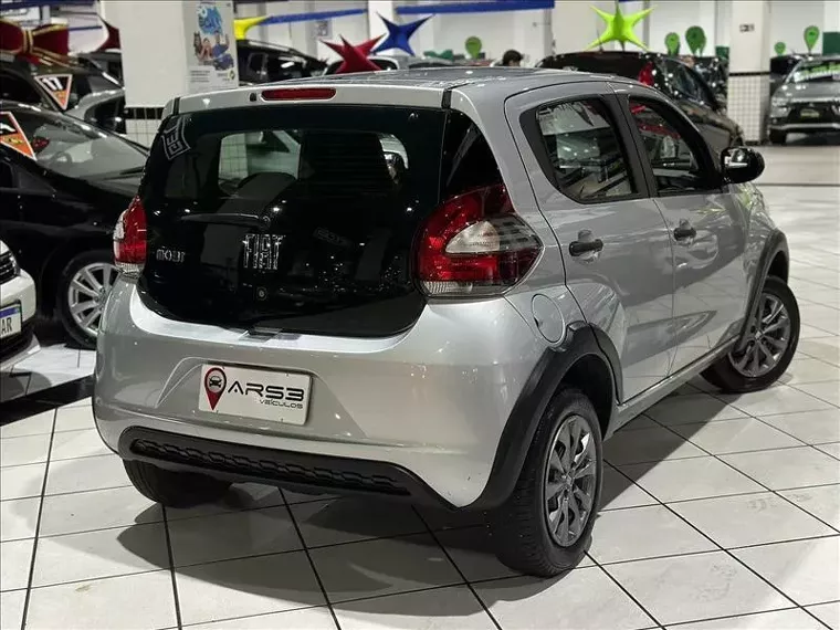 Fiat Mobi Prata 11