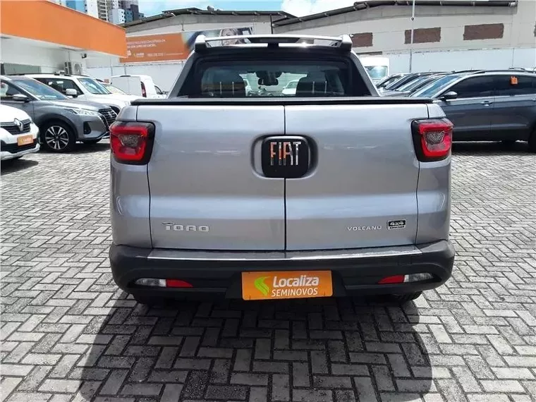 Fiat Toro Prata 2