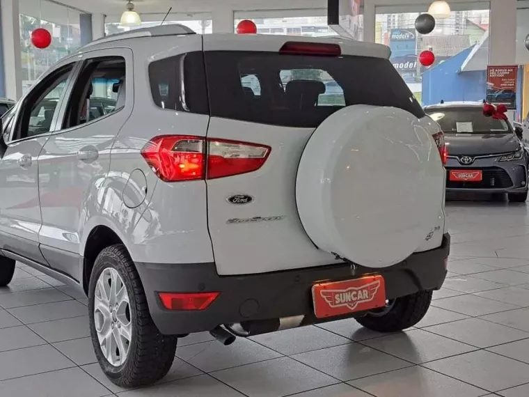 Ford Ecosport Branco 16