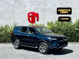 Toyota Hilux SW4