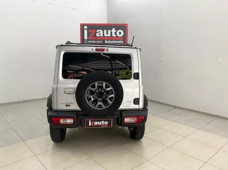 Suzuki Jimny Prata 11