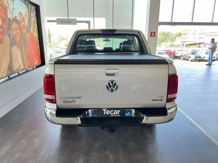 Volkswagen Amarok Prata 7