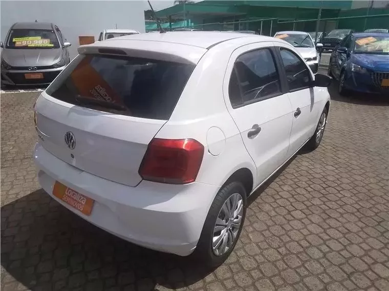 Volkswagen Gol Branco 4