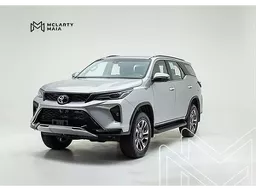 Toyota Hilux SW4