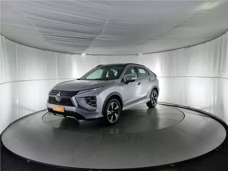 Mitsubishi Eclipse Cross Prata 18