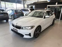BMW 330i