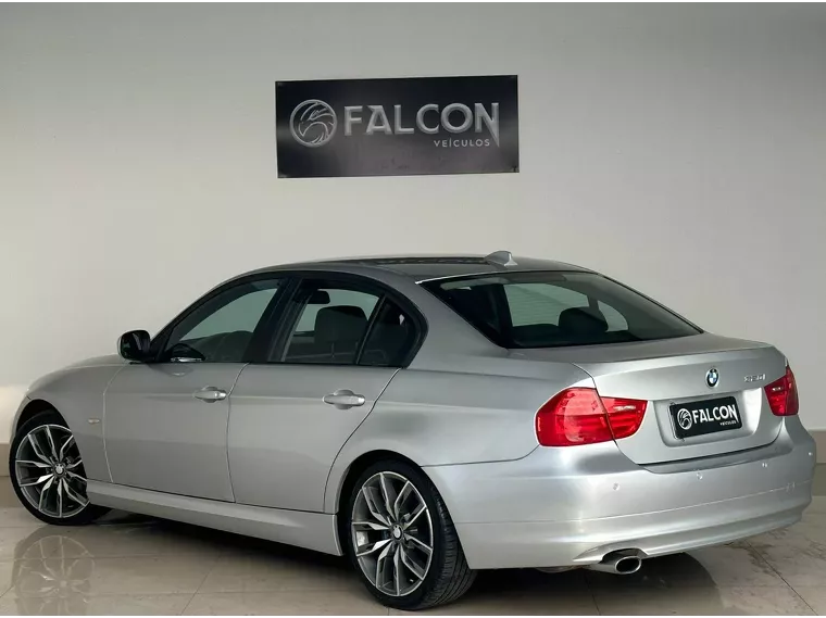 BMW 320i Prata 5