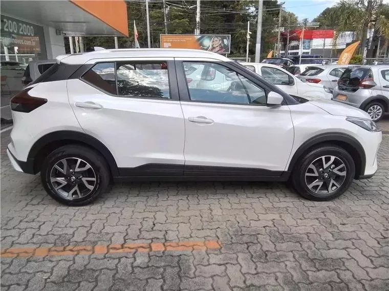 Nissan Kicks Branco 3