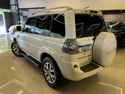 Mitsubishi Pajero TR4