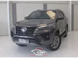 Toyota Hilux SW4