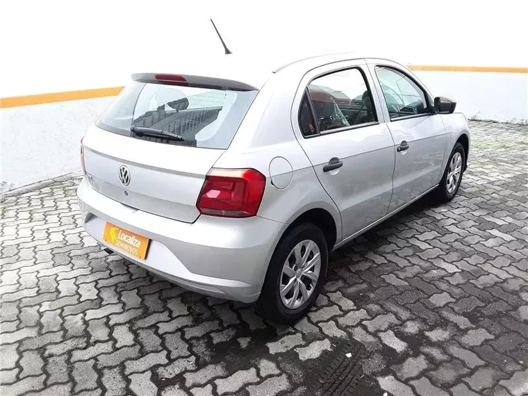 Volkswagen Gol Prata 8