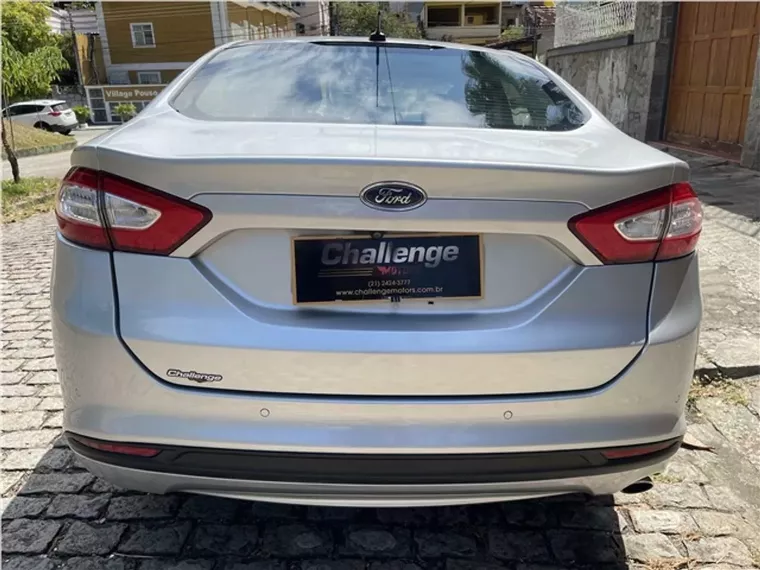 Ford Fusion Prata 13