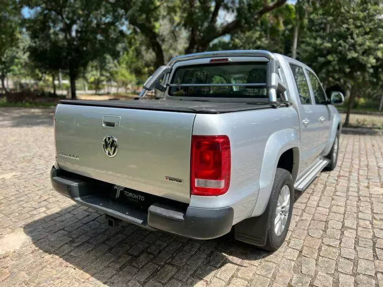 Volkswagen Amarok Prata 10