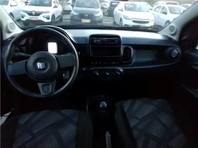 Fiat Mobi Prata 11