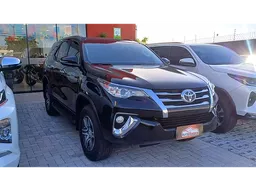 Toyota Hilux SW4