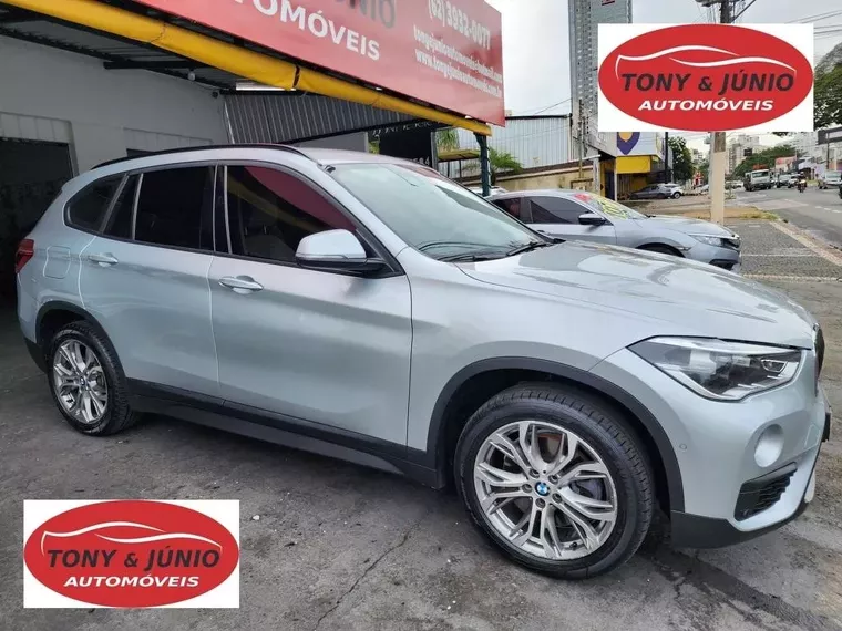 BMW X1 Prata 7