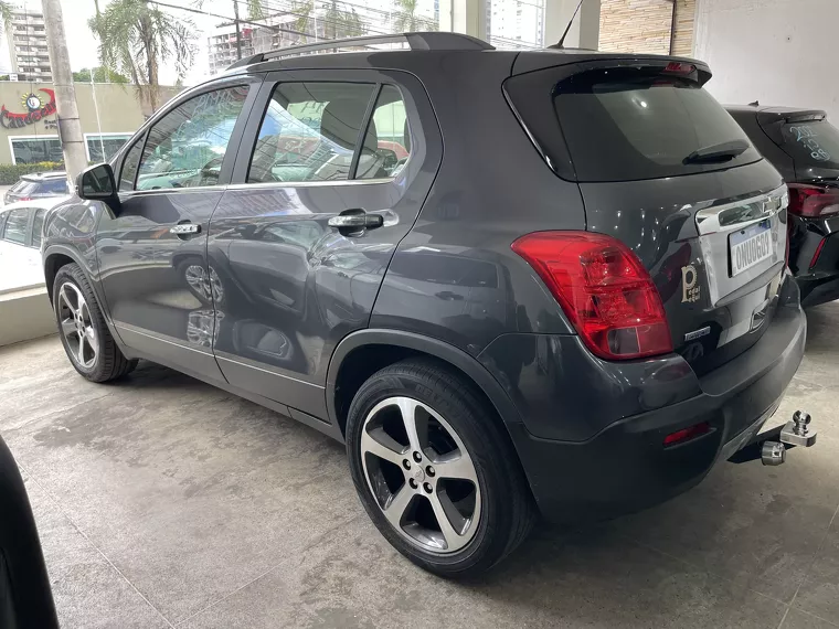 Chevrolet Tracker Cinza 7