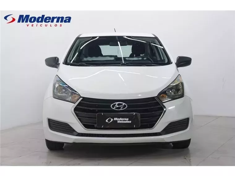 Hyundai HB20 Branco 12