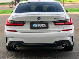 BMW 330e