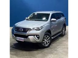 Toyota Hilux SW4